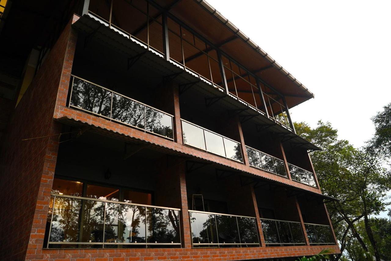 Elephant Passage Hotel Munnar Exterior photo